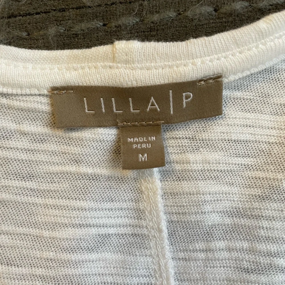 NWOT- Lilla P Faux Wrap White Tee-Size M - Picture 5 of 8